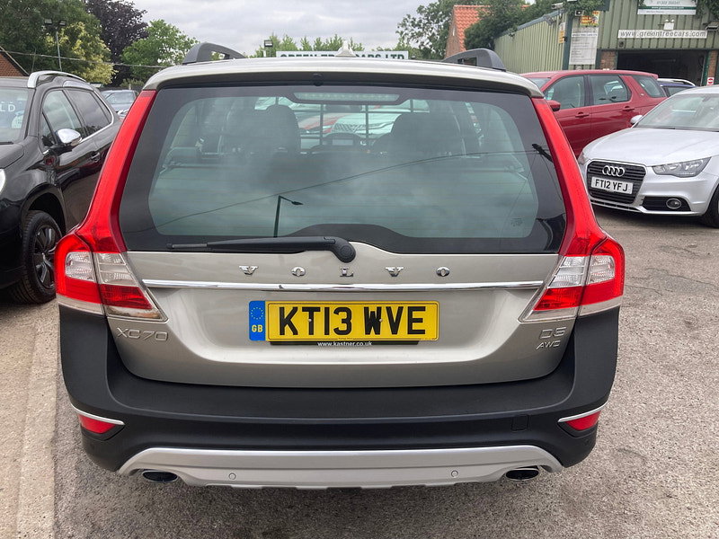 Volvo XC70 2.4 D5 SE Lux Estate 5dr Diesel Geartronic AWD Euro 5 (215 ps) 5dr Automatic 2026