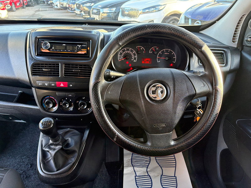 Vauxhall Combo 1.3 CDTi 2300 16v Panel Van 3dr Diesel Manual FWD L1 H1 (133 g/km, 89 bhp) 3dr Manual 2026