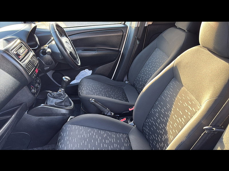 Vauxhall Combo 1.3 CDTi 2300 16v Panel Van 3dr Diesel Manual FWD L1 H1 (133 g/km, 89 bhp) 3dr Manual 2026