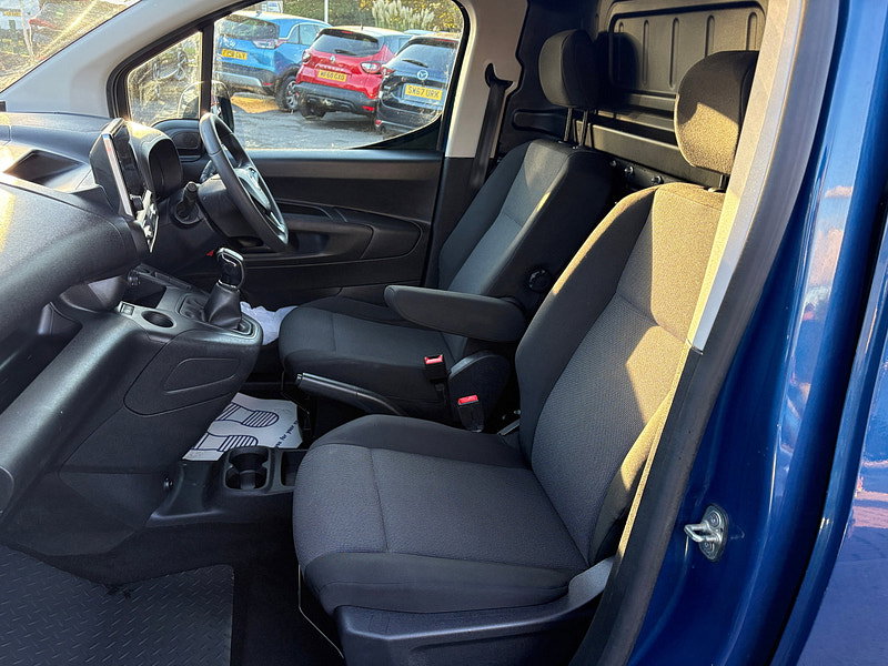 Vauxhall Combo 1.6 Turbo D 2000 Sportive Panel Van 4dr Diesel Manual L1 H1 Euro 6 (s/s) (100 ps) 4dr Manual 2026