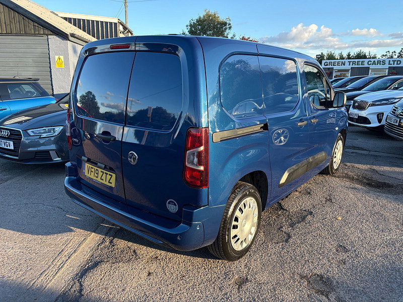 Vauxhall Combo 1.6 Turbo D 2000 Sportive Panel Van 4dr Diesel Manual L1 H1 Euro 6 (s/s) (100 ps) 4dr Manual 2026