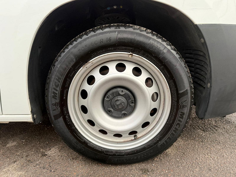 Vauxhall Combo 1.6 Turbo D 2300 Edition Panel Van 6dr Diesel Manual L2 Euro 6 (s/s) (100 ps) 6dr Manual 2026