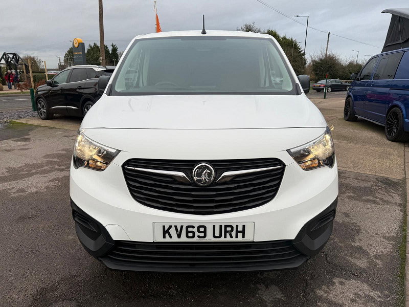 Vauxhall Combo 1.6 Turbo D 2300 Edition Panel Van 6dr Diesel Manual L2 Euro 6 (s/s) (100 ps) 6dr Manual 2026