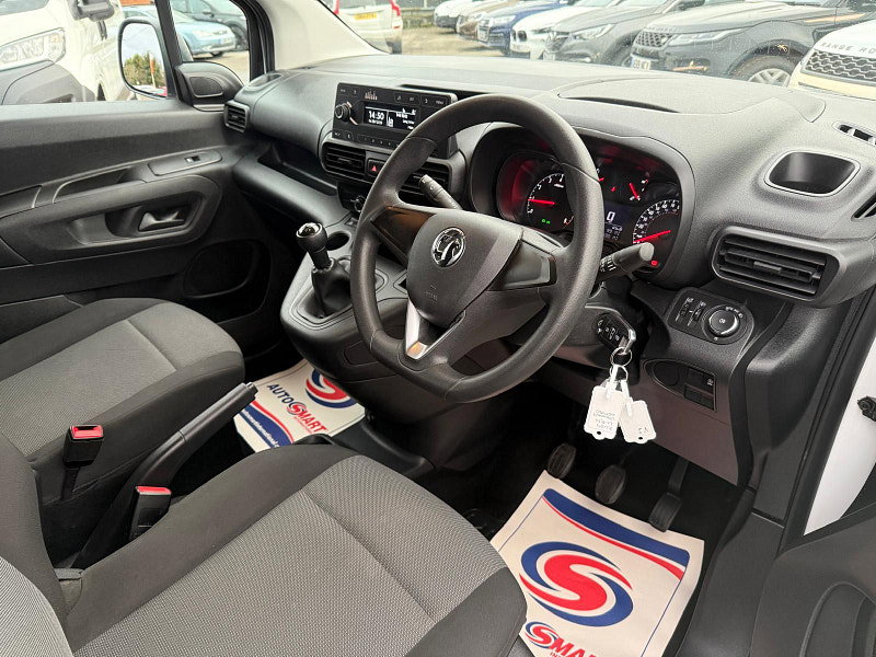 Vauxhall Combo 1.6 Turbo D 2300 Edition Panel Van 6dr Diesel Manual L2 Euro 6 (s/s) (100 ps) 6dr Manual 2026
