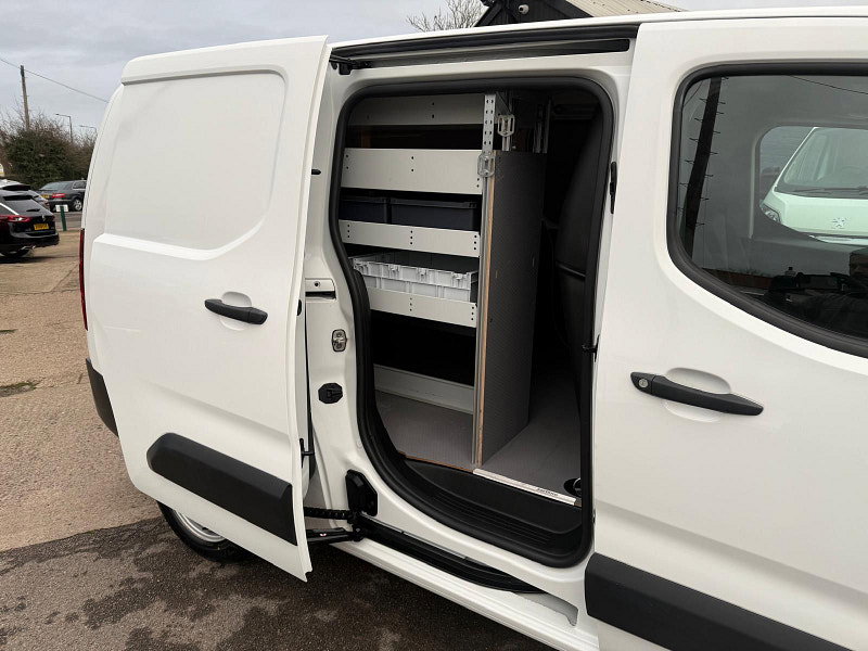 Vauxhall Combo 1.6 Turbo D 2300 Edition Panel Van 6dr Diesel Manual L2 Euro 6 (s/s) (100 ps) 6dr Manual 2026