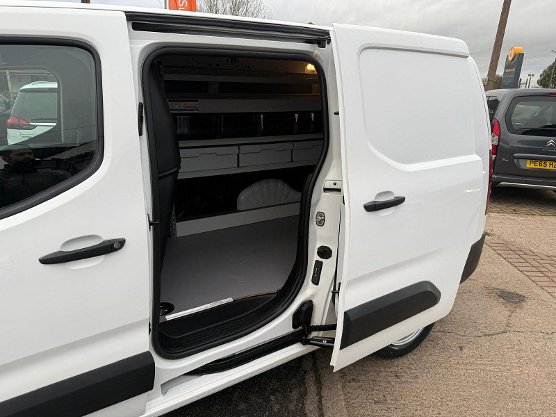 Vauxhall Combo 1.6 Turbo D 2300 Edition Panel Van 6dr Diesel Manual L2 Euro 6 (s/s) (100 ps) 6dr Manual 2026