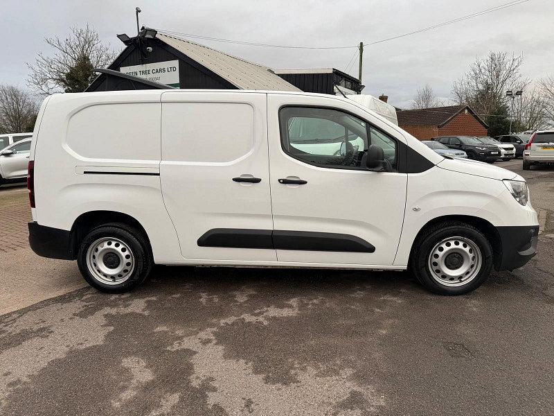 Vauxhall Combo 1.6 Turbo D 2300 Edition Panel Van 6dr Diesel Manual L2 Euro 6 (s/s) (100 ps) 6dr Manual 2026