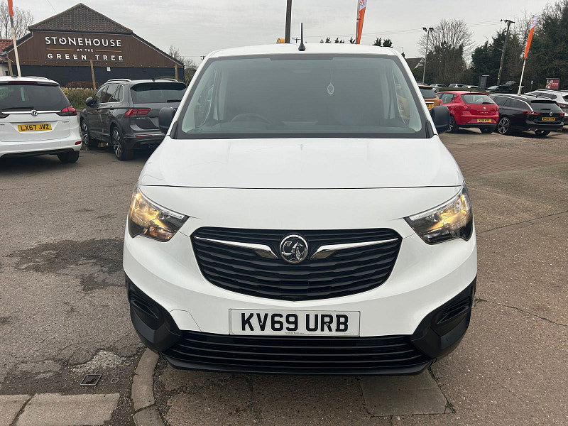 Vauxhall Combo 1.6 Turbo D 2300 Edition Panel Van 6dr Diesel Manual L2 Euro 6 (s/s) (100 ps) 6dr Manual 2026