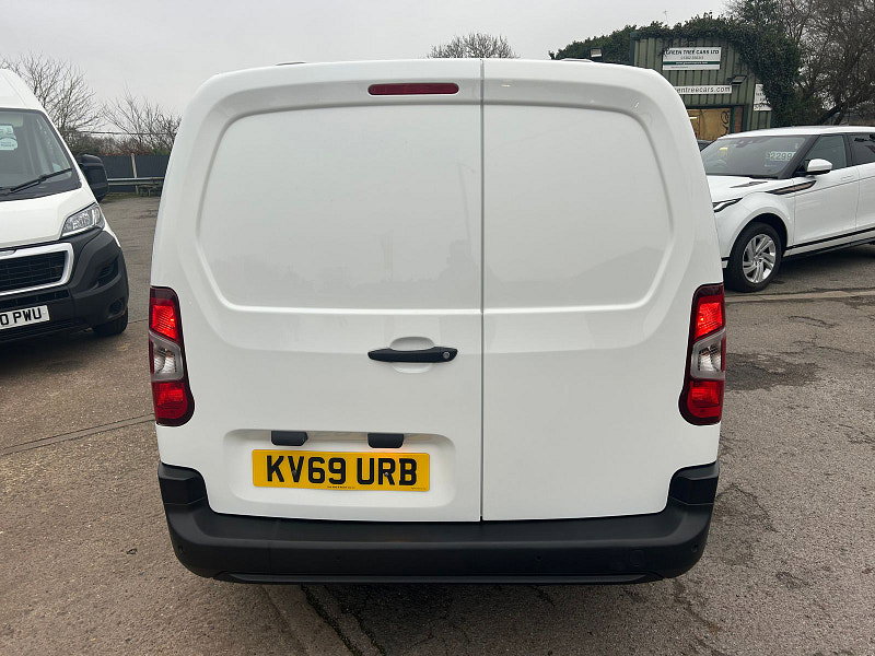 Vauxhall Combo 1.6 Turbo D 2300 Edition Panel Van 6dr Diesel Manual L2 Euro 6 (s/s) (100 ps) 6dr Manual 2026