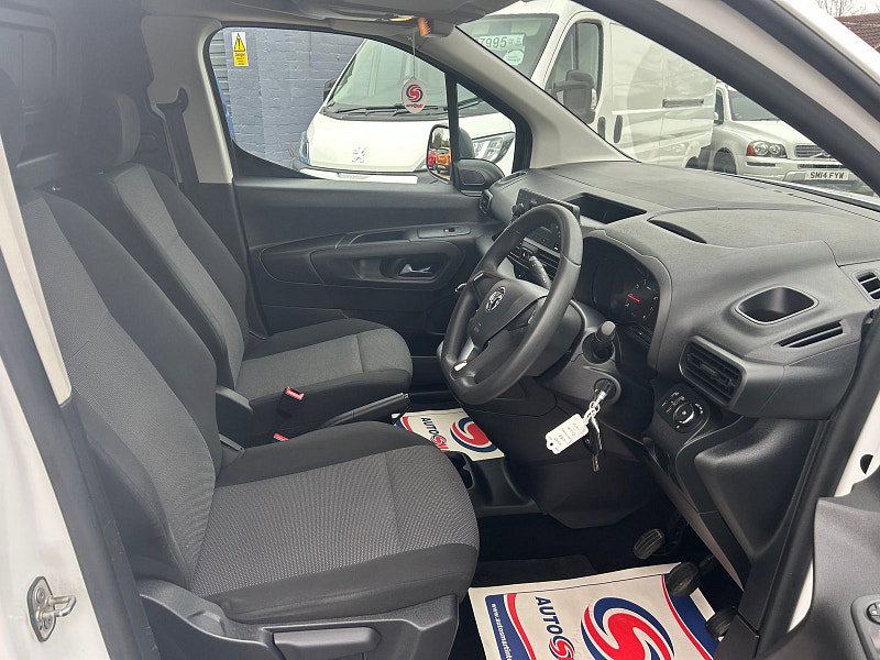 Vauxhall Combo 1.6 Turbo D 2300 Edition Panel Van 6dr Diesel Manual L2 Euro 6 (s/s) (100 ps) 6dr Manual 2026