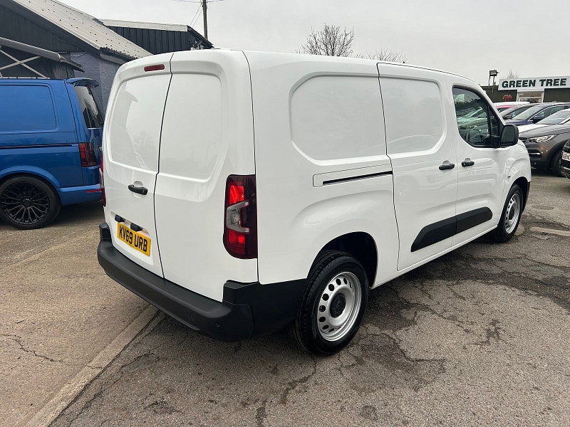 Vauxhall Combo 1.6 Turbo D 2300 Edition Panel Van 6dr Diesel Manual L2 Euro 6 (s/s) (100 ps) 6dr Manual 2026