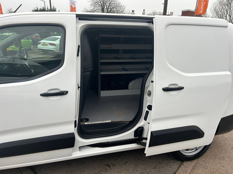 Vauxhall Combo 1.6 Turbo D 2300 Edition Panel Van 6dr Diesel Manual L2 Euro 6 (s/s) (100 ps) 6dr Manual 2026