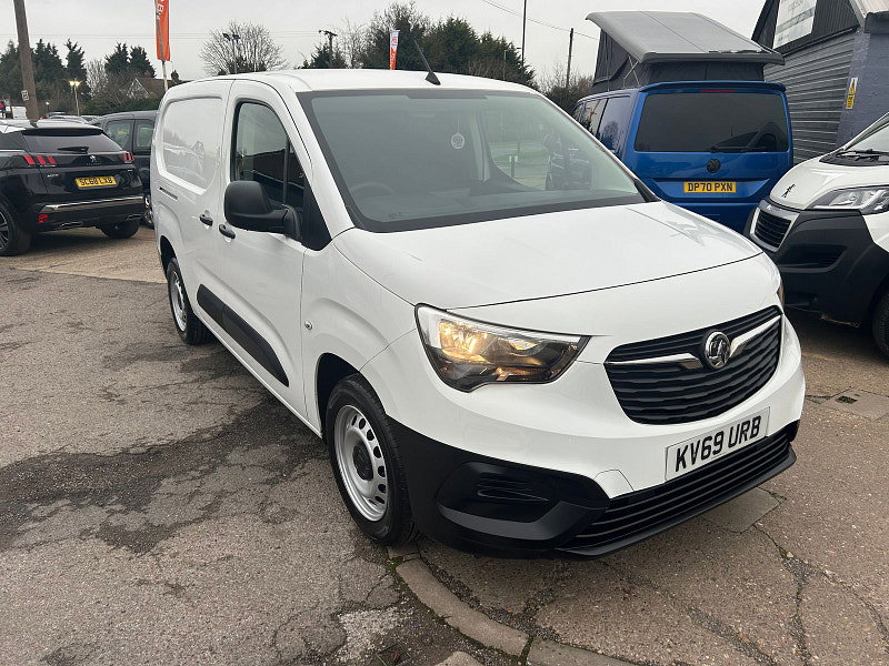 Vauxhall Combo 1.6 Turbo D 2300 Edition Panel Van 6dr Diesel Manual L2 Euro 6 (s/s) (100 ps) 6dr Manual 2026