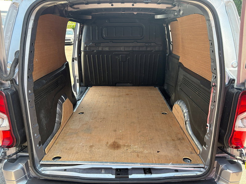 Vauxhall Combo 1.6 Turbo D 2300 Limited Edition Nav Panel Van 4dr Diesel Manual L2 H1 Euro 6 (s/s) (100 ps) 4dr Manual 2026