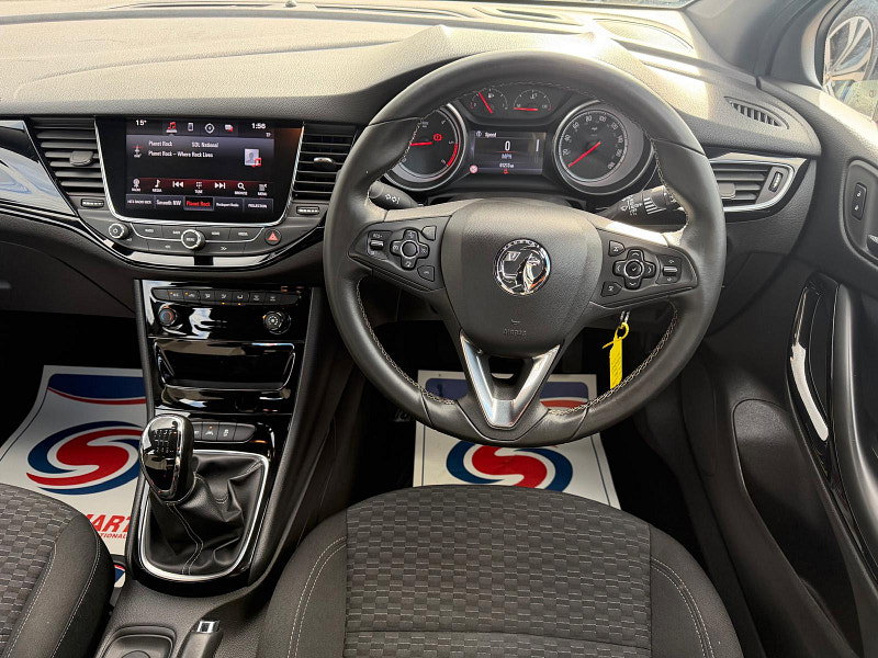 Vauxhall Astra 1.6 CDTi ecoTEC BlueInjection SRi VX Line Nav Hatchback 5dr Diesel Manual Euro 6 (110 ps) 5dr Manual 2026