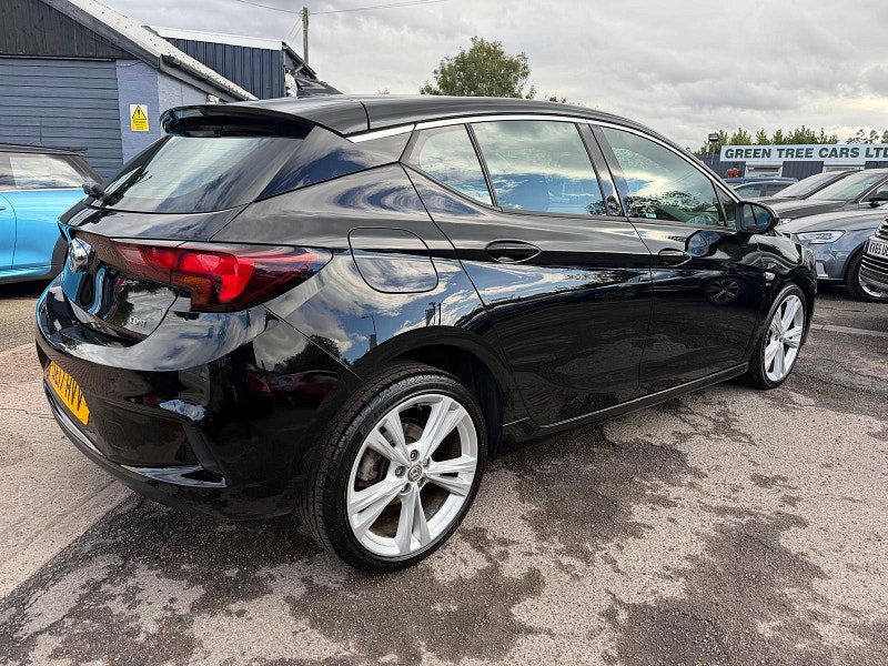 Vauxhall Astra 1.6 CDTi ecoTEC BlueInjection SRi VX Line Nav Hatchback 5dr Diesel Manual Euro 6 (110 ps) 5dr Manual 2026