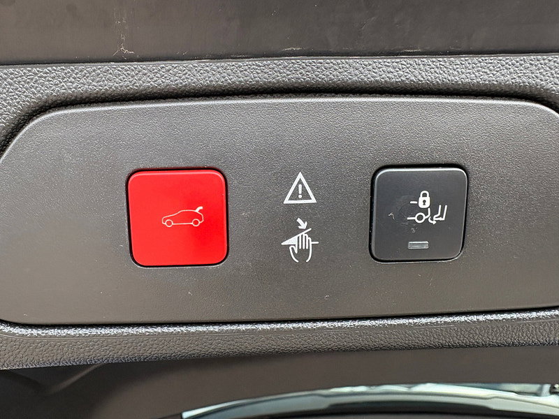 Vauxhall Grandland X 1.2 Turbo Elite Nav SUV 5dr Petrol Manual Euro 6 (s/s) (130 ps) 5dr Manual 2026