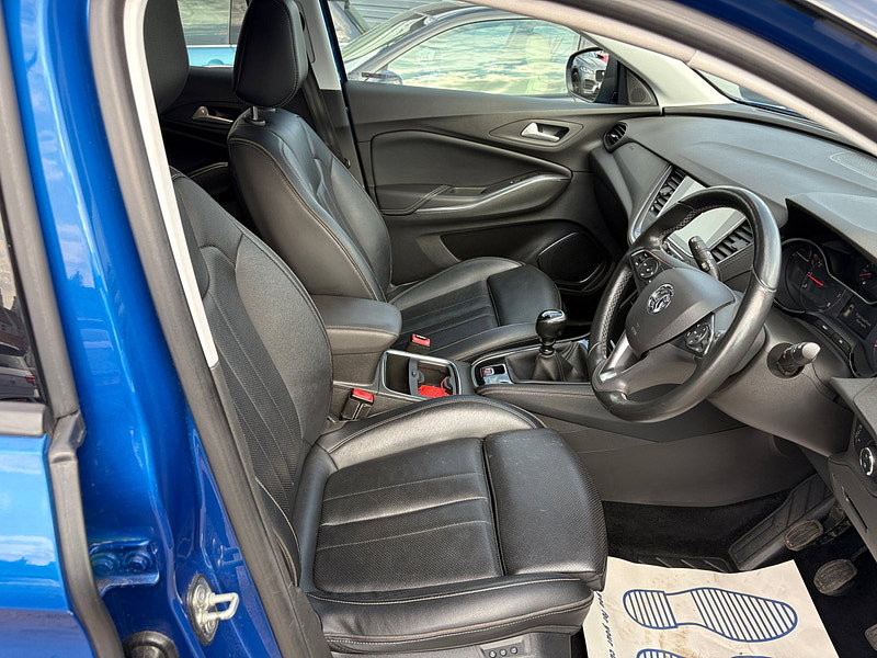 Vauxhall Grandland X 1.2 Turbo Elite Nav SUV 5dr Petrol Manual Euro 6 (s/s) (130 ps) 5dr Manual 2026