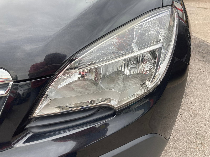 Vauxhall Mokka 1.6 Exclusiv SUV 5dr Petrol Manual 2WD Euro 5 (s/s) (115 ps) 5dr Manual 2026