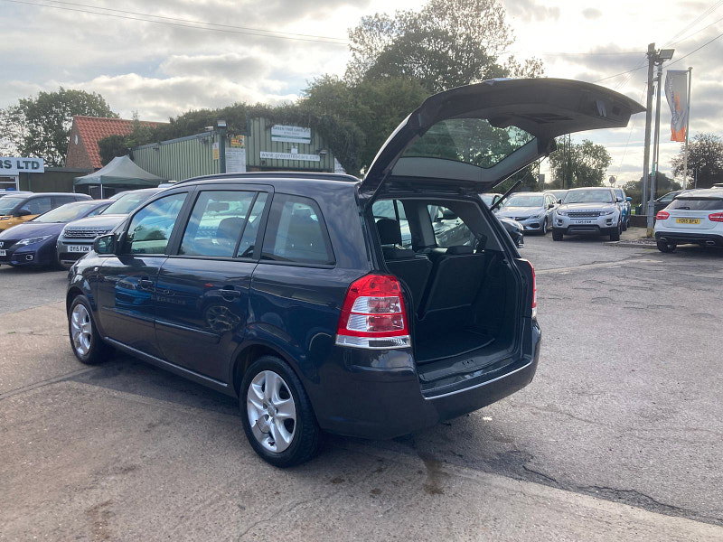 Vauxhall Zafira 1.8 16V Exclusiv MPV 5dr Petrol Manual Euro 5 (120 ps) 5dr Manual 2026