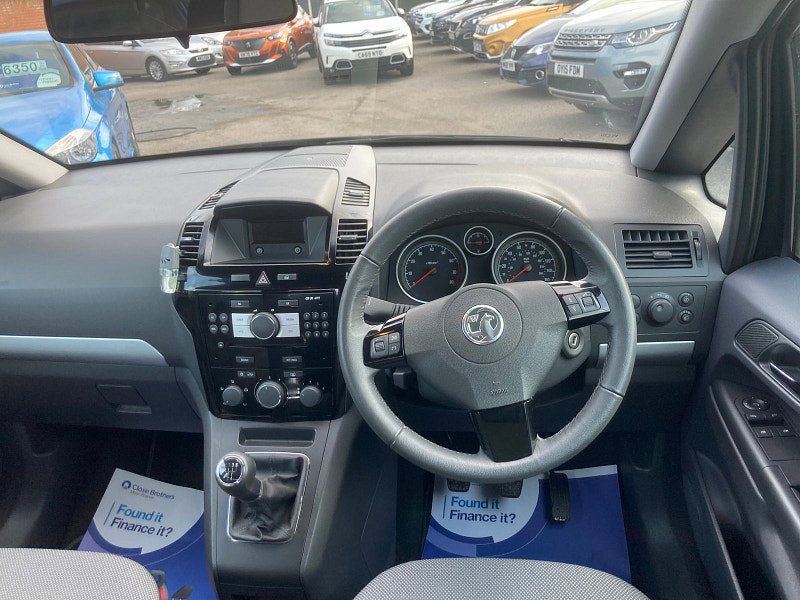 Vauxhall Zafira 1.8 16V Exclusiv MPV 5dr Petrol Manual Euro 5 (120 ps) 5dr Manual 2026