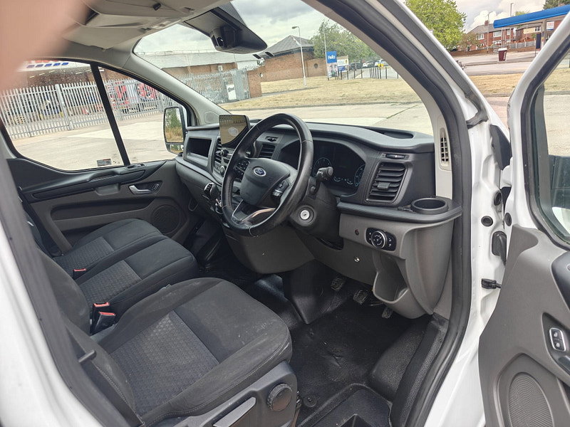 Ford Transit Custom 2.0 300 EcoBlue Trend Panel Van 5dr Diesel Manual L2 H1 Euro 6 (130 ps) 5dr Manual 2026