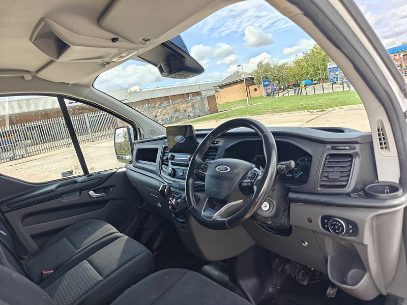 Ford Transit Custom 2.0 300 EcoBlue Trend Panel Van 5dr Diesel Manual L2 H1 Euro 6 (130 ps) 5dr Manual 2026