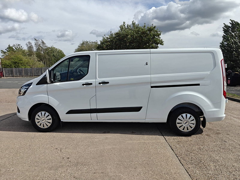 Ford Transit Custom 2.0 300 EcoBlue Trend Panel Van 5dr Diesel Manual L2 H1 Euro 6 (130 ps) 5dr Manual 2026
