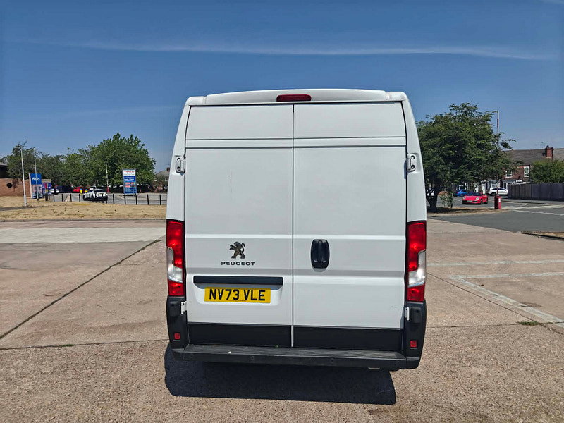 Peugeot Boxer 2.2 BlueHDi 335 LWB Professional Premium + Panel Van 5dr Diesel Manual L3 H2 Euro 6 (s/s) (140 ps) 5dr Manual 2026