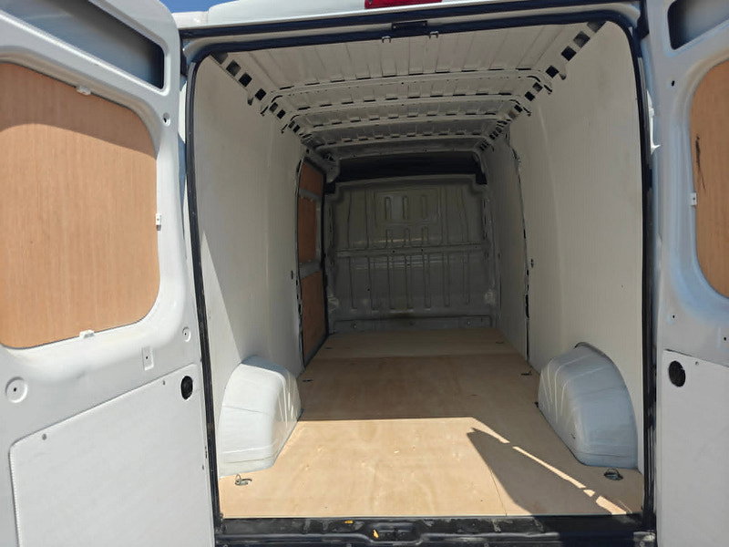 Peugeot Boxer 2.2 BlueHDi 335 LWB Professional Premium + Panel Van 5dr Diesel Manual L3 H2 Euro 6 (s/s) (140 ps) 5dr Manual 2026