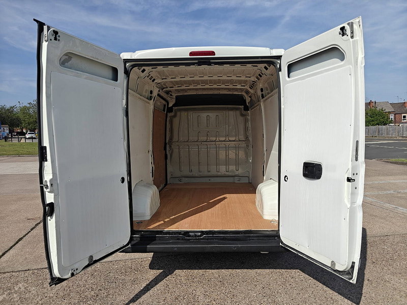 Peugeot Boxer 2.2 BlueHDi 335 Professional Panel Van 5dr Diesel Manual L2 H2 Euro 6 (s/s) (140 ps) 5dr Manual 2026