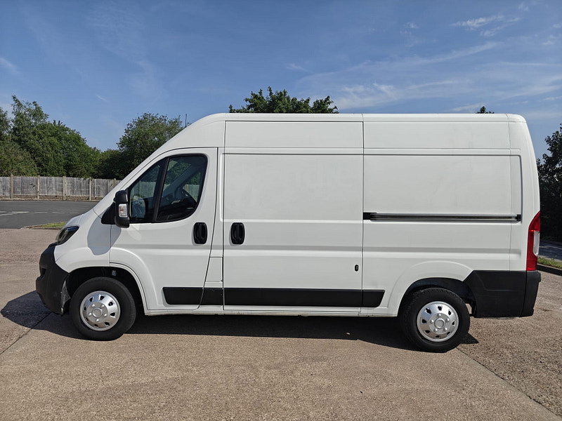 Peugeot Boxer 2.2 BlueHDi 335 Professional Panel Van 5dr Diesel Manual L2 H2 Euro 6 (s/s) (140 ps) 5dr Manual 2026