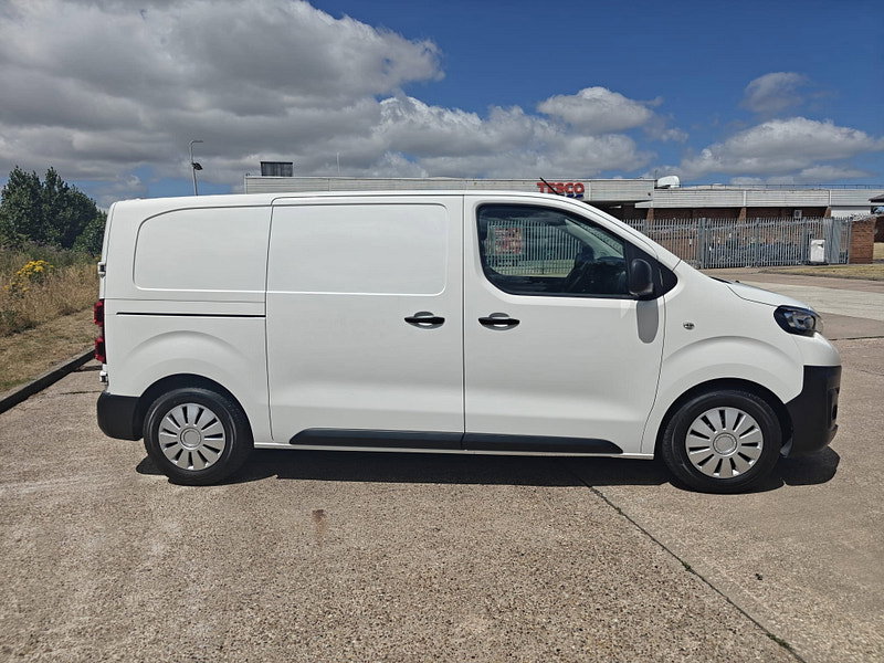 Peugeot Expert 1.5 BlueHDi 1000 Professional Premium Standard Panel Van 6dr Diesel Manual MWB Euro 6 (s/s) (100 bhp) 6dr Manual 2026