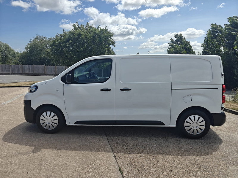 Peugeot Expert 1.5 BlueHDi 1000 Professional Premium Standard Panel Van 6dr Diesel Manual MWB Euro 6 (s/s) (100 bhp) 6dr Manual 2026