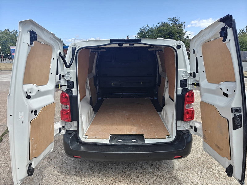 Peugeot Expert 1.5 BlueHDi 1000 Professional Premium Standard Panel Van 6dr Diesel Manual MWB Euro 6 (s/s) (100 bhp) 6dr Manual 2026