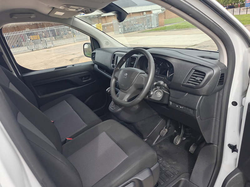 Peugeot Expert 2.0 BlueHDi 1400 Professional Premium + Long Panel Van 6dr Diesel Manual LWB Euro 6 (145 ps) 6dr Manual 2026