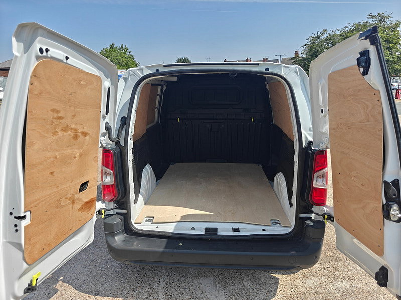 Peugeot Partner 1.5 BlueHDi 1000 Professional Premium + Standard Panel Van 5dr Diesel Manual SWB Euro 6 (s/s) (100 bhp) 5dr Manual 2026