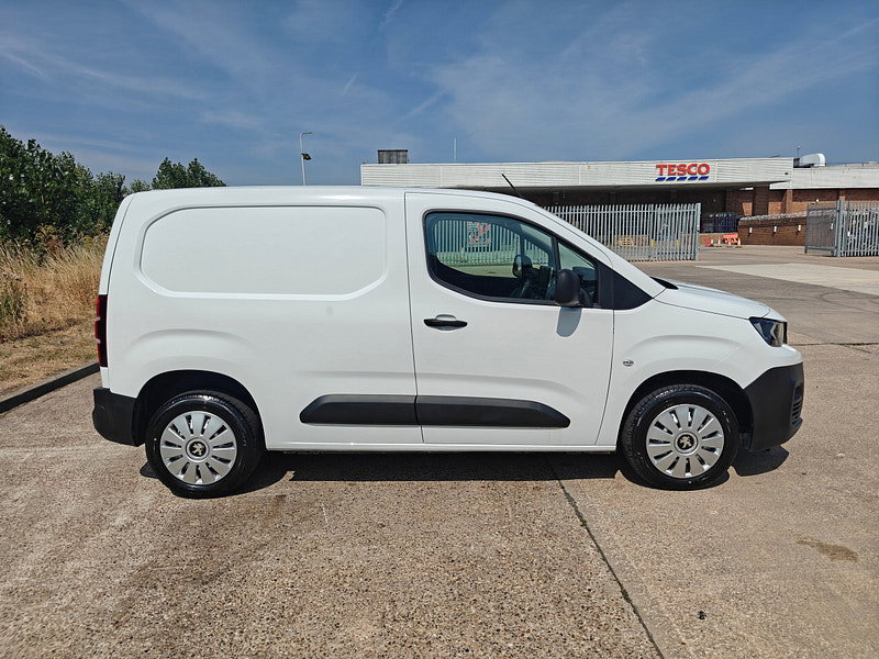 Peugeot Partner 1.5 BlueHDi 1000 Professional Premium + Standard Panel Van 5dr Diesel Manual SWB Euro 6 (s/s) (100 bhp) 5dr Manual 2026