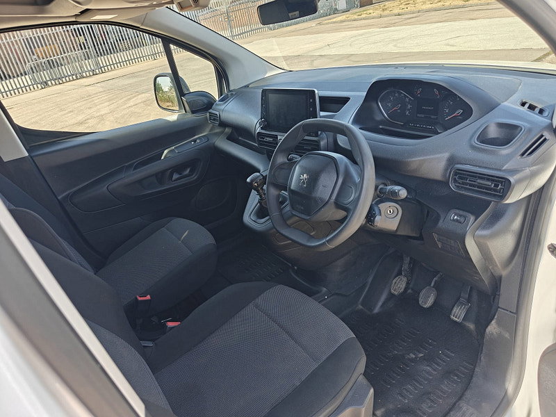 Peugeot Partner CREW CAB PROFESSIONAL 1.5BHDI 100PS LONG 0dr Manual 2026
