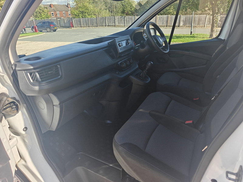 Renault Trafic 2.0 dCi Blue SL30 Business Panel Van 5dr Diesel Manual L1 H1 Euro 6 (s/s) (130 ps) 3dr Manual 2026