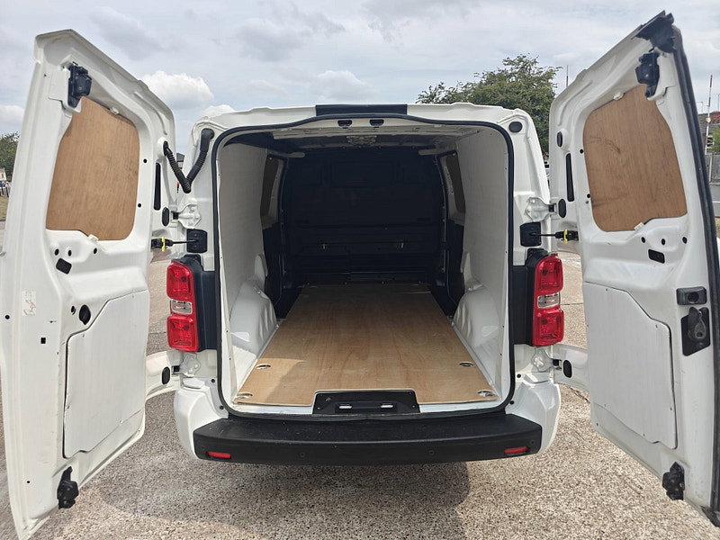 Vauxhall Vivaro 2.0 Turbo D 3100 Sportive Panel Van 5dr Diesel Manual L2 H1 Euro 6 (s/s) (120 ps) 5dr Manual 2026