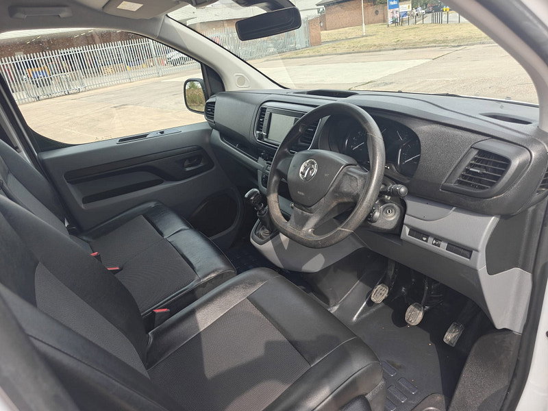 Vauxhall Vivaro 2.0 Turbo D 3100 Sportive Panel Van 5dr Diesel Manual L2 H1 Euro 6 (s/s) (120 ps) 5dr Manual 2026