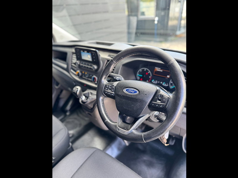 Ford Transit Custom 2.0 300 EcoBlue Trend Panel Van 5dr Diesel Manual L2 H1 Euro 6 (105 ps)