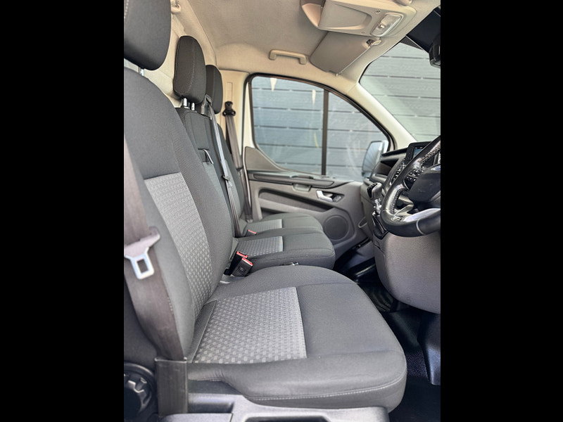 Ford Transit Custom 2.0 300 EcoBlue Trend Panel Van 5dr Diesel Manual L2 H1 Euro 6 (105 ps)