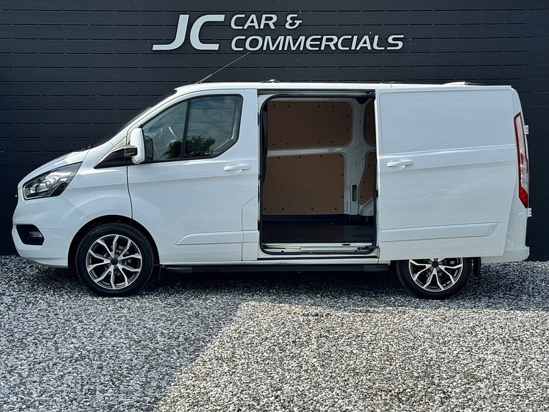 Ford Transit Custom 2.0 300 EcoBlue Limited Panel Van 5dr Diesel Manual L1 H1 Euro 6 (s/s) (130 ps)