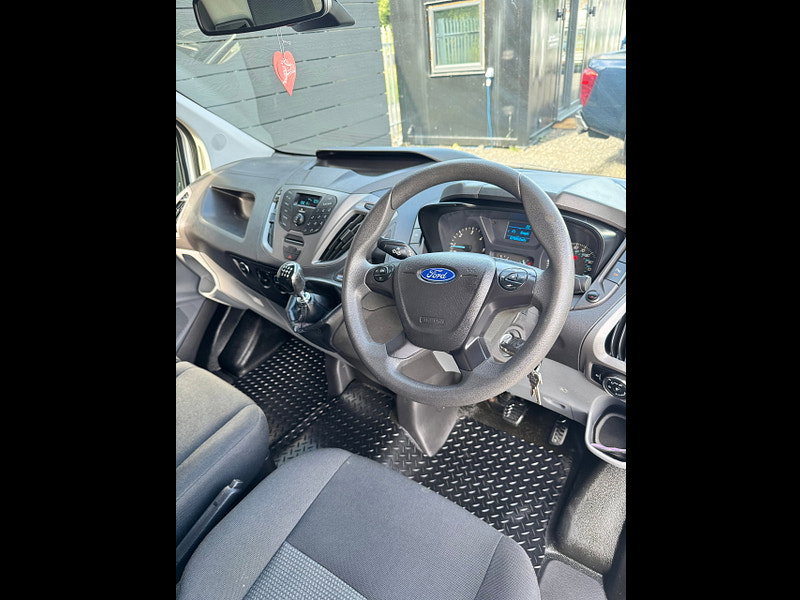 Ford Transit Custom 2.2 TDCi 310 ECOnetic Panel Van 5dr Diesel Manual L2 H1 (166 g/km, 98 bhp)