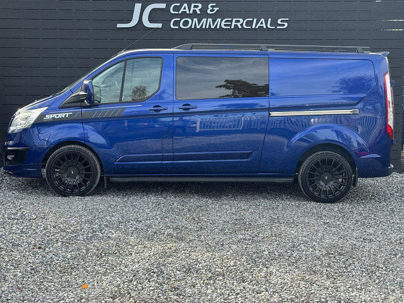 Ford Transit Custom 2.2L 290 Ltd E-Tech Diesel Manual Euro 5 (123 bhp) 5dr Manual 2026