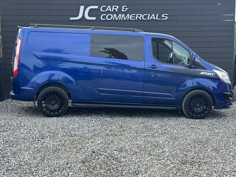 Ford Transit Custom 2.2L 290 Ltd E-Tech Diesel Manual Euro 5 (123 bhp) 5dr Manual 2026