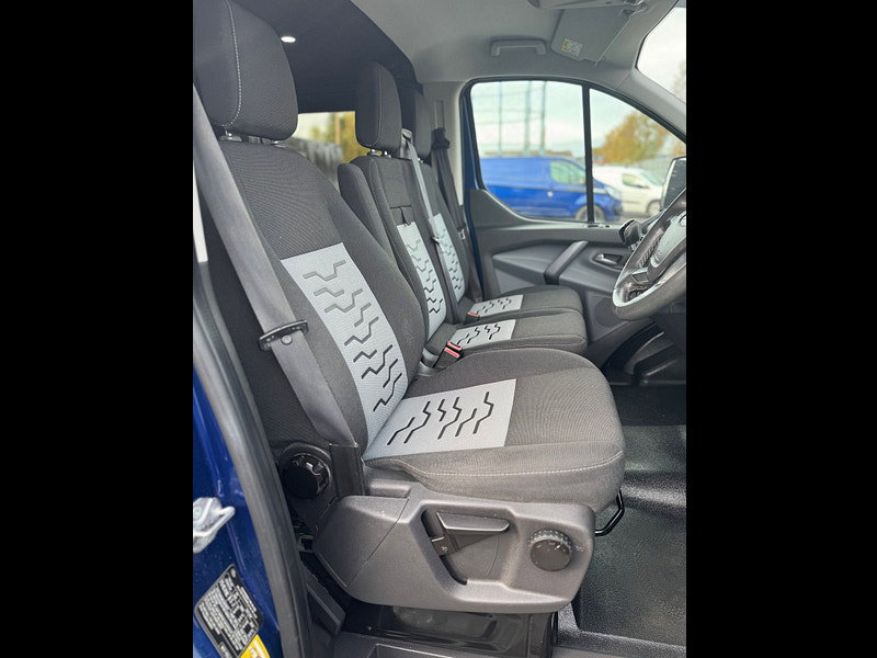 Ford Transit Custom 2.2L 290 Ltd E-Tech Diesel Manual Euro 5 (123 bhp) 5dr Manual 2026