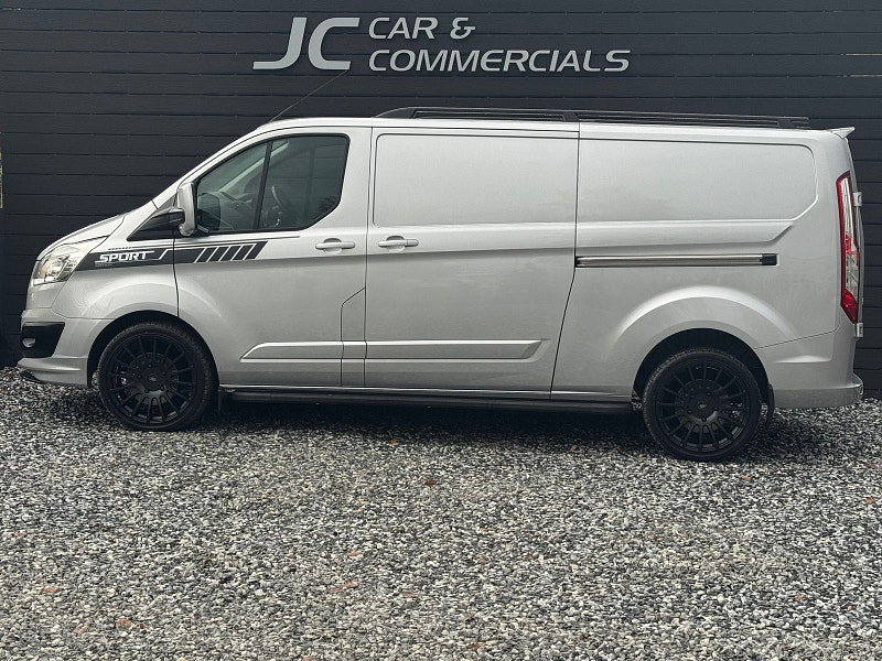 Ford Transit Custom 2.2L 290 Ltd E-Tech Diesel Manual Euro 5 (123 bhp)